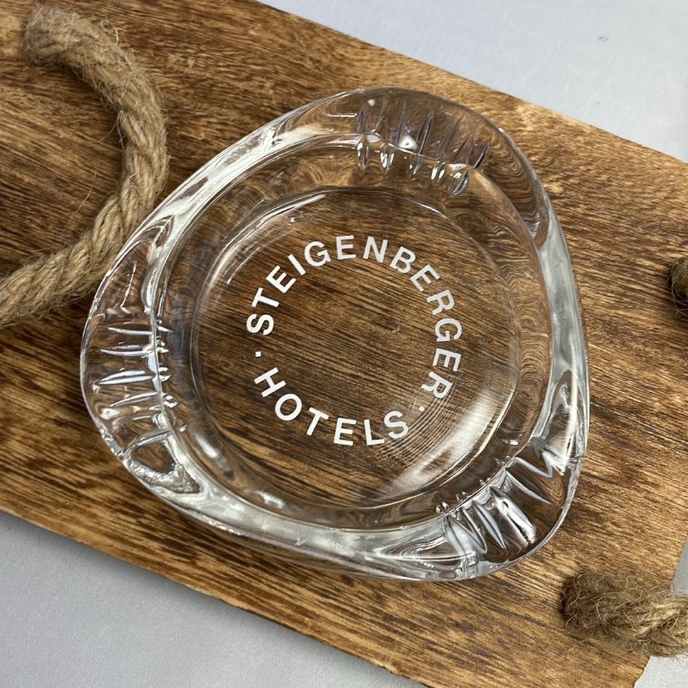 Vintage Glass Steigenberger Hotels Cigar Ashtray‎